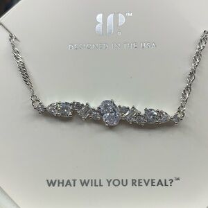 Bomb party necklace a bar set high